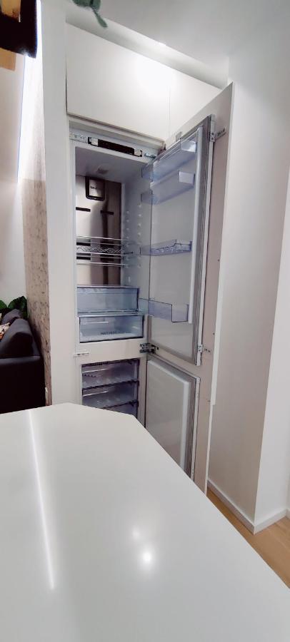 Estupendo Piso De 2 Dormitorios En La Gran Via. A/A. Wifi. Salamanca Luaran gambar